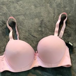 NWT Vadalala 36D Wired Bras ( Set of 2)